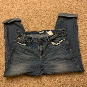 cute skinny stretchy jeans! Slim cuffed